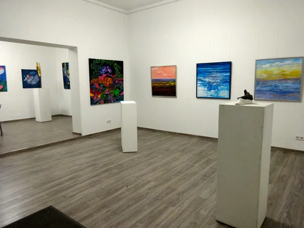 Gruppenausstellung 'Malerei in der Neuen Berliner Schule' - Achtzig Galerie 15
