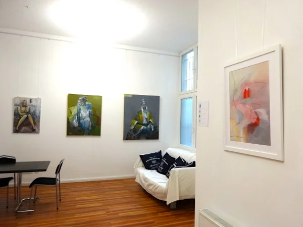 Gruppenausstellung 'Von der Flüchtigkeit des Glücks im Leben' - Achtzig Galerie 14