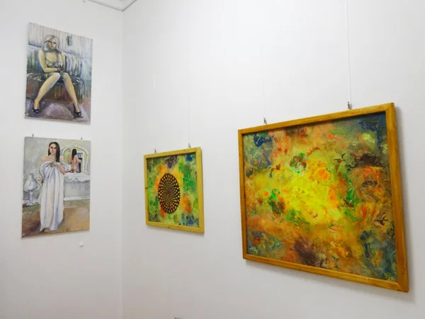 Gruppenausstellung 'Fotografie und Malerei heute' - Achtzig Galerie 7