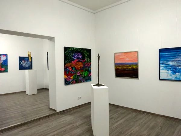 Gruppenausstellung 'Malerei in der Neuen Berliner Schule' - Achtzig Galerie 12